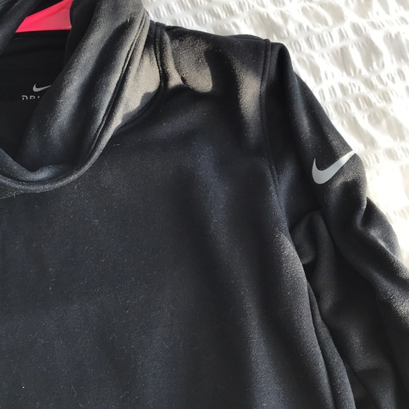 Nike long sleeve sweatshirt - Picture 3 of 3